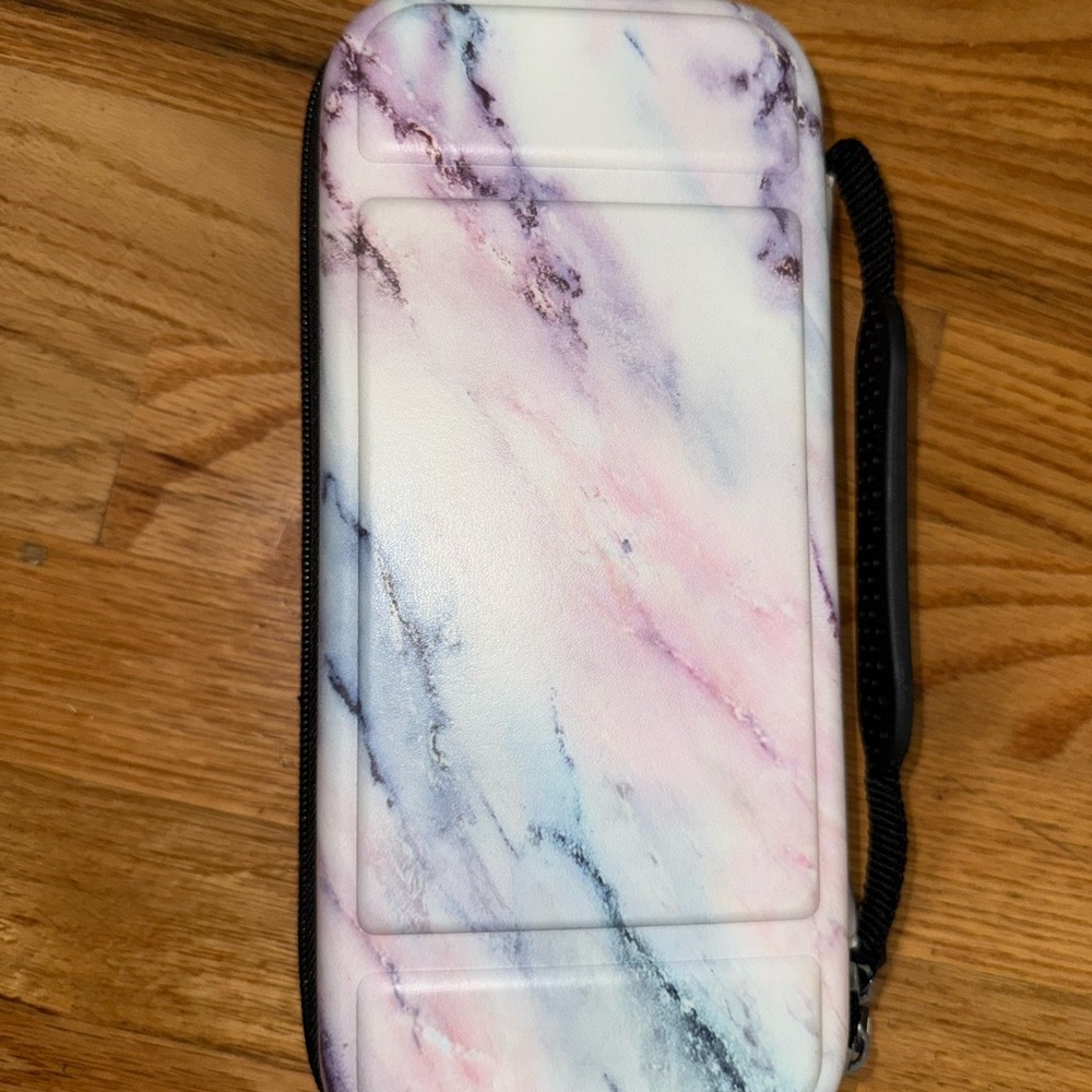 Marble Print Carrying Case